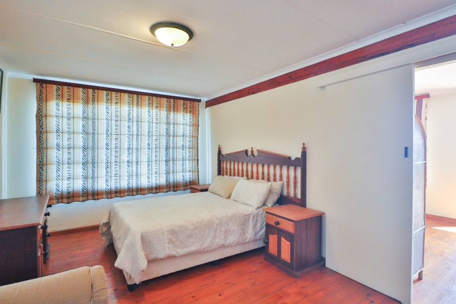 10 Bedroom Property for Sale in Dana Bay Western Cape